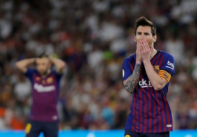 Mùa giải khủng khiếp của Lionel Messi - Bóng Đá