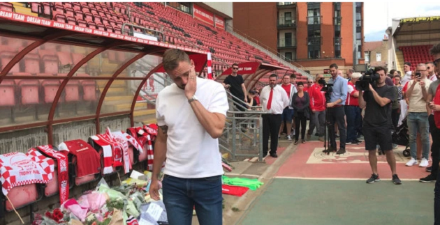 Cả nước Anh khóc thương cho HLV xấu số Justin Edinburgh - Bóng Đá