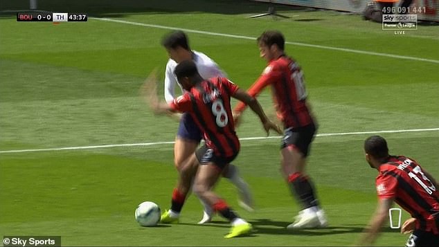 Đội hình Real Madrid khi Ronaldo ra mắt như thế nào? - Bóng Đá