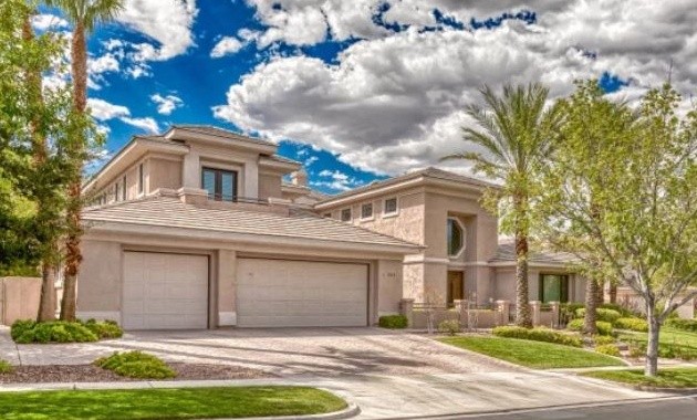 Cuộc sống sa hoa của cựu sao Real Madrid - Bóng Đá