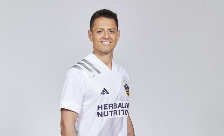 CHÍNH THỨC! Chicharito gia nhập LA Galaxy - Bóng Đá