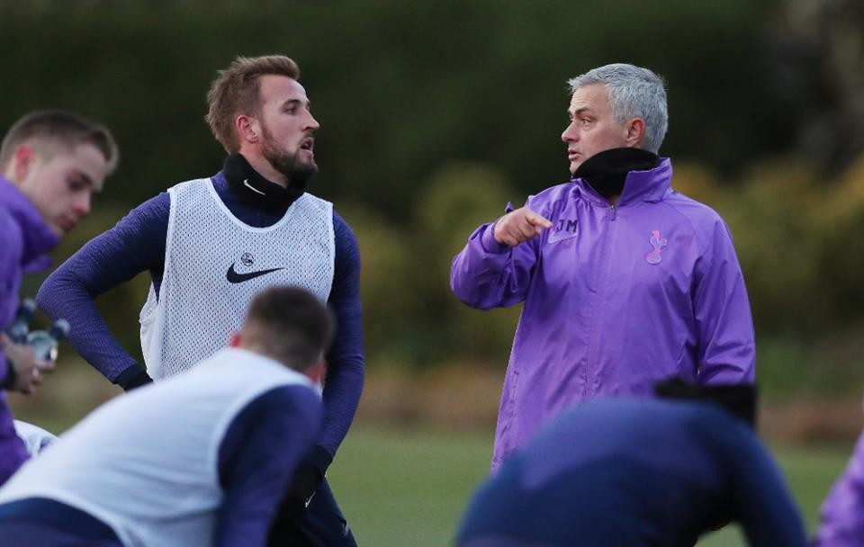 Tottenham lụn bại khó đón tân binh, ghế của Mourinho bắt đầu lung lay? - Bóng Đá