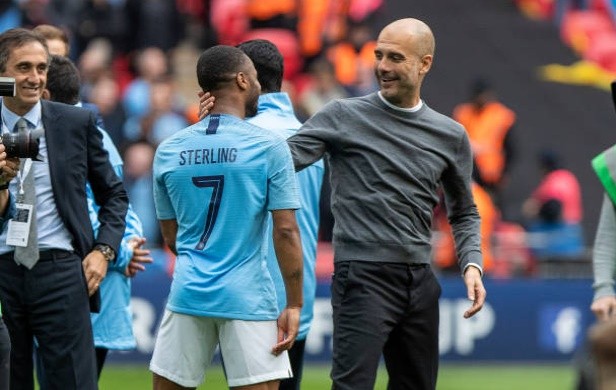 Pep giáo huấn Sterling - Bóng Đá