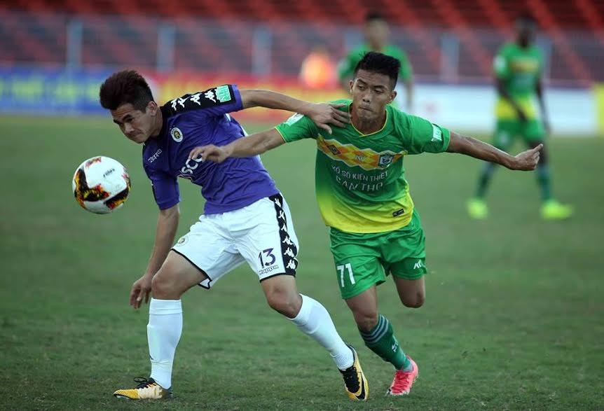 Văn Kiên, Nguyên Mạnh: Hai cánh chim lạ và sự hợp lý của thầy Park - Bóng Đá