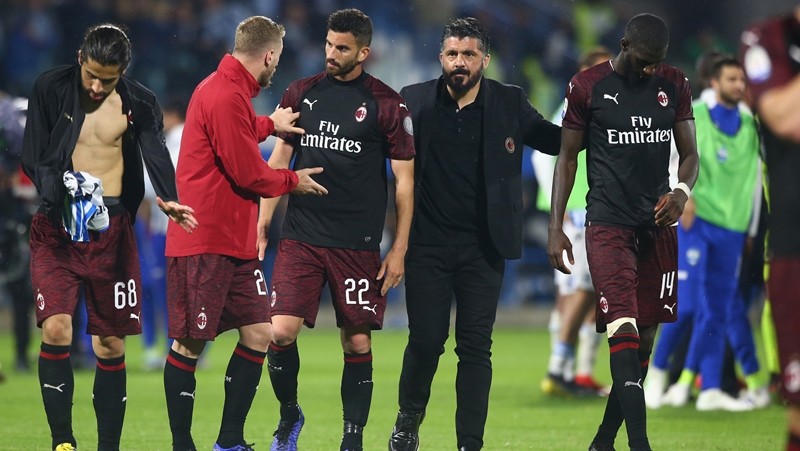 Commisso tình tứ với Montella - Bóng Đá