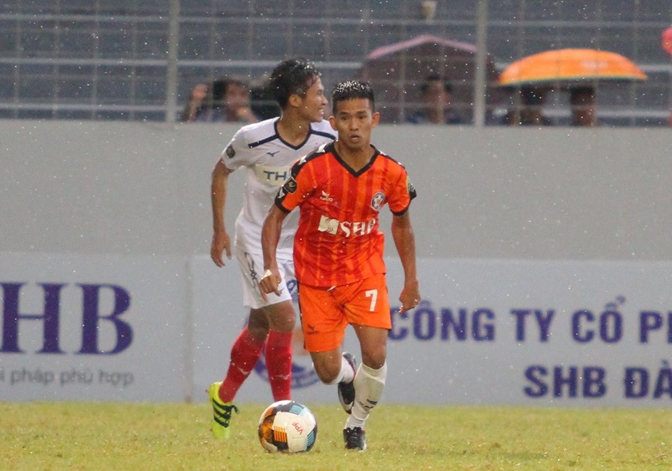 TRỰC TIẾP SHB Đà Nẵng 2-0 HAGL (Hết hiệp 1): Chủ nhà nắm lợi thế lớn - Bóng Đá