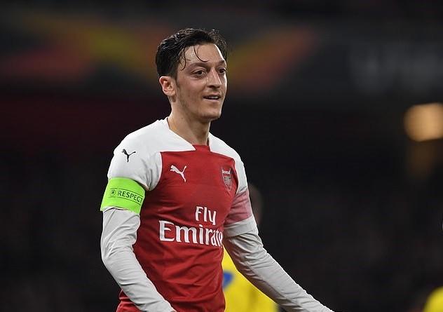 Arsenal star calls on Unai Emery to play 