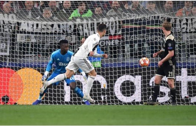 Cho Ronaldo nếm mùi thất bại, Cậu bé vàng Ajax nói 1 lời đanh thép - Bóng Đá