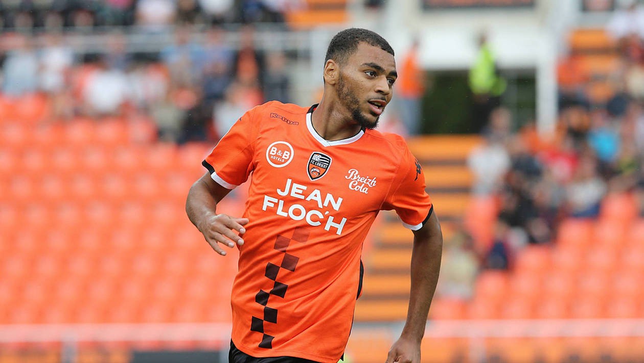 Arsenal mua Alexis Claude-Maurice - Bóng Đá