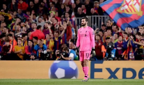Alisson từ chối mệnh lệnh lên tấn công của Klopp - Bóng Đá