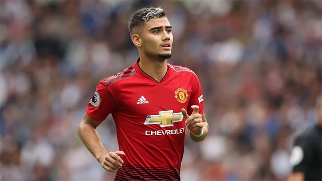 Three Manchester United players most at risk after Bruno Fernandes transfer - Bóng Đá