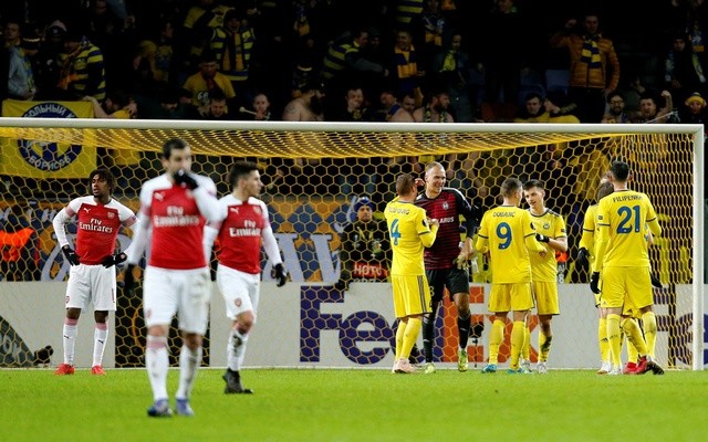 Người hâm mộ gửi thông điệp đến Pierre- Emerick Aubameyang. - Bóng Đá