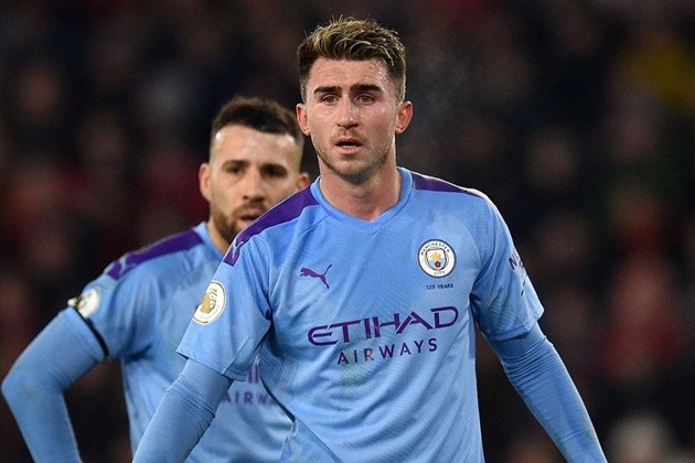  John Stones arrives at City training in new £265k Rolls Royce… but struggles to get in as security don’t recognise car - Bóng Đá