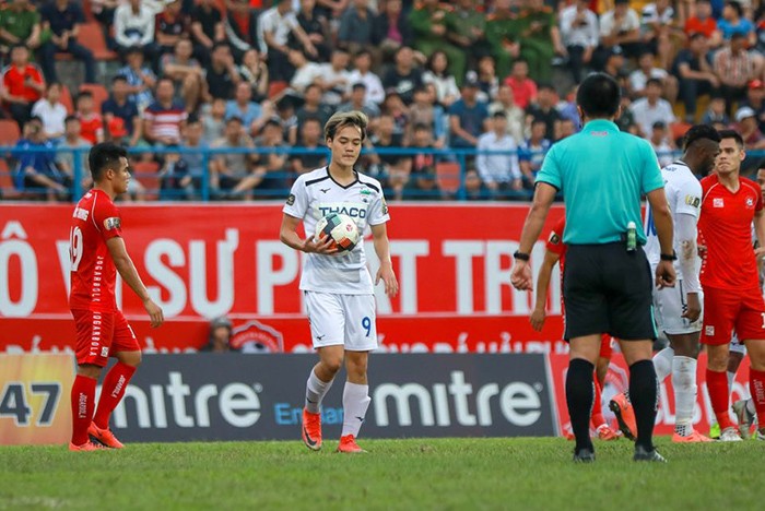 TRỰC TIẾP Hải Phòng 1-0 HAGL (Hết hiệp 1): HAGL chơi đầy nỗ lực ở cuối hiệp 1. - Bóng Đá