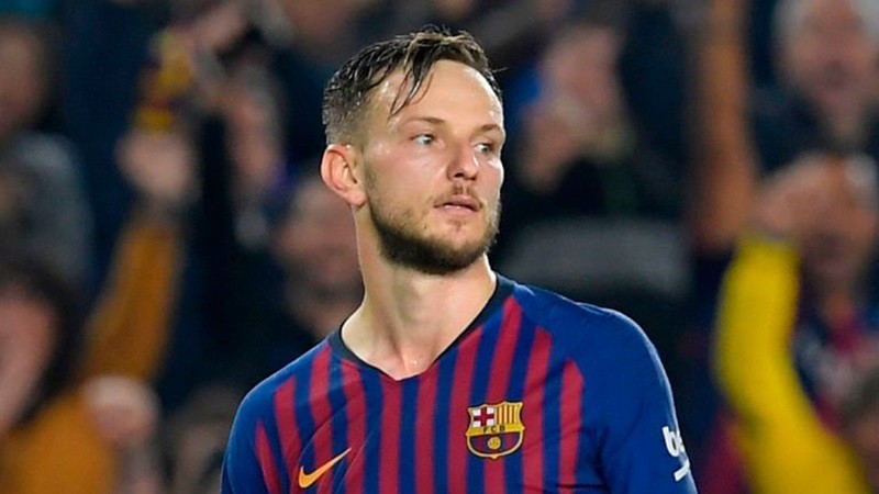 Điểm danh 10 cái tên có thể rời Barca: 