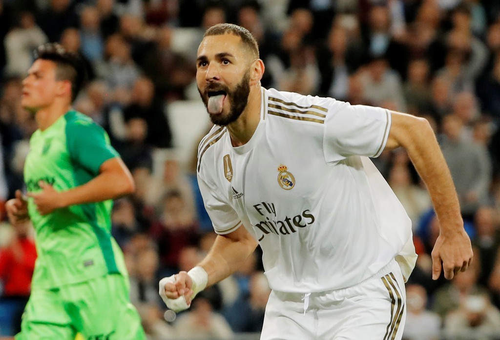 Real Madrid star agrees new contract until 2022 with Los Blancos - Bóng Đá