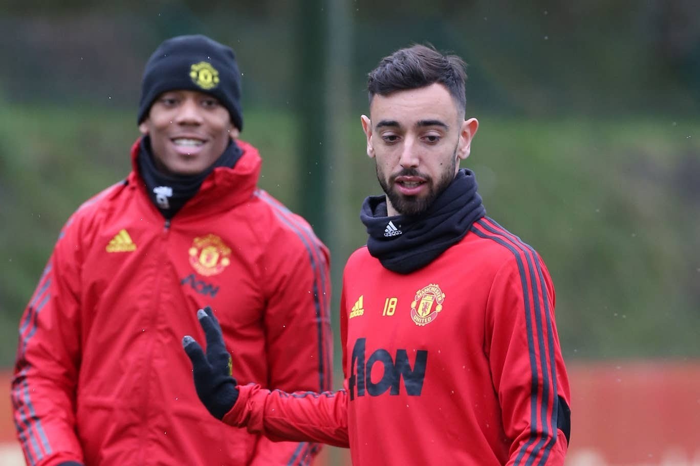 Ảnh Fernandes có buổi Man Utd tập luyện đầu tiên - Bóng Đá