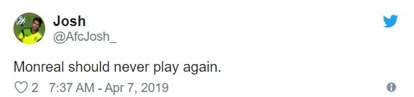 Fan Arsenal đuổi Monreal - Bóng Đá