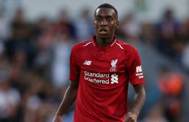 Real mua Rafa Camacho - Bóng Đá