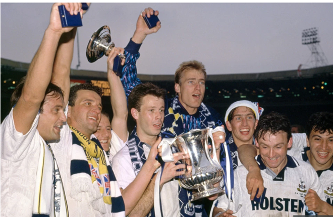 Danh thủ Justin Edinburgh qua đời ở tuổi 49 (The Sun) - Bóng Đá