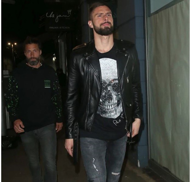 Barkley và Drinkwater đi hộp đêm - Bóng Đá