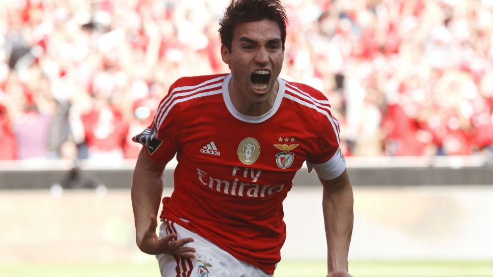 Gaitan, Sneijder và những cầu thủ 'đồn' mãi mà chưa đến Man Utd - Bóng Đá