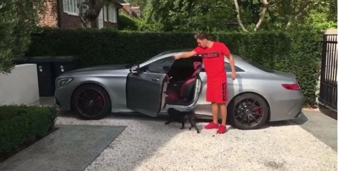 Bộ sưu tập xế hộp của Mesut Ozil (The Sun) - Bóng Đá