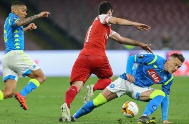 TRỰC TIẾP Napoli 0-1 Arsenal: Đội chủ nhà bế tắc (H2) - Bóng Đá