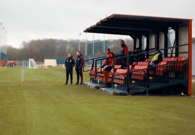 carrick vs mckenna xem giò bale - Bóng Đá