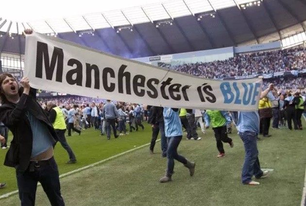 'Đồ tể' tóc xù, Manchester is Blue và 13 cái nhất tại Premier League 10 năm qua - Bóng Đá