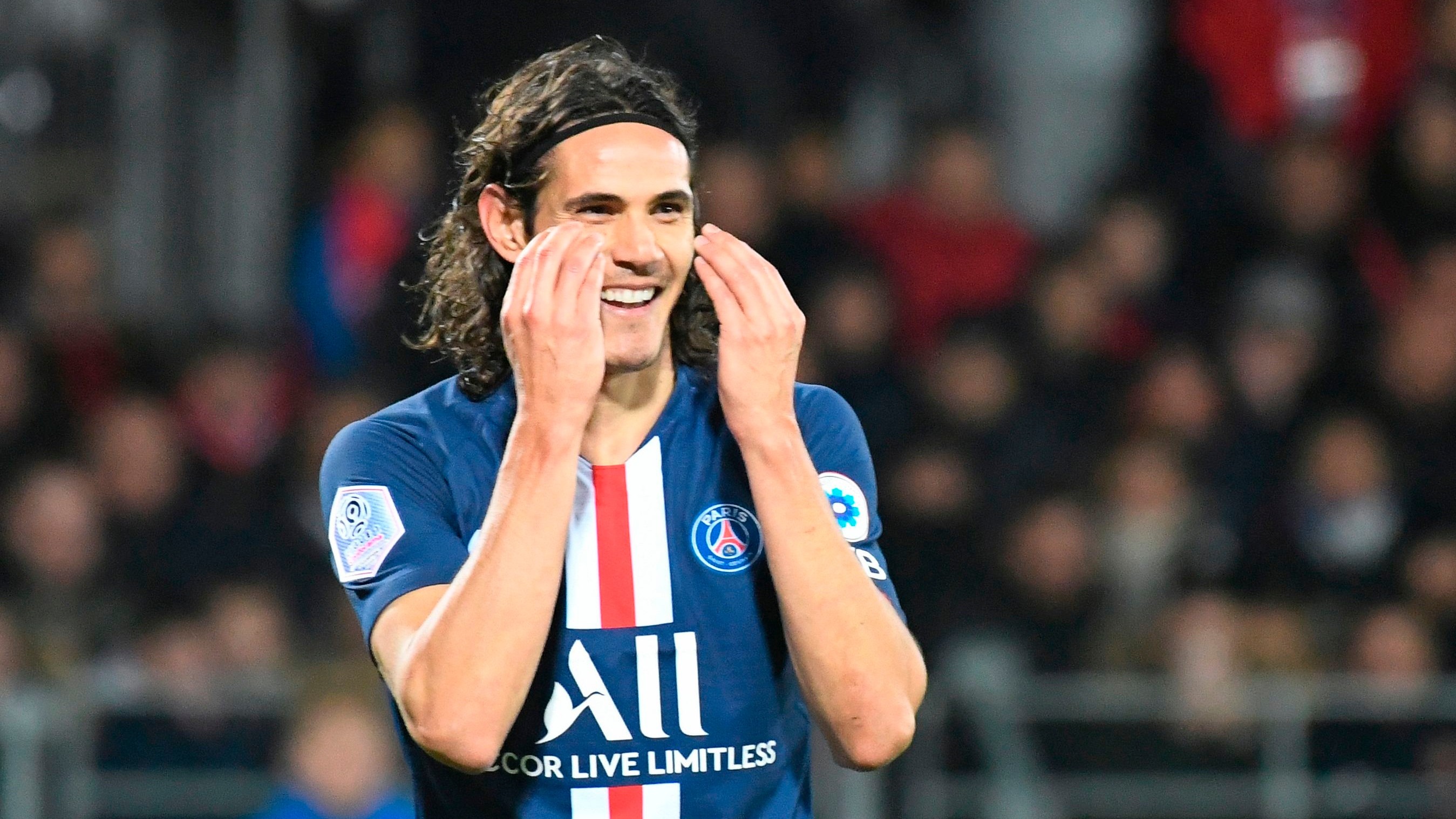 Chelsea join United in race for Cavani - Bóng Đá