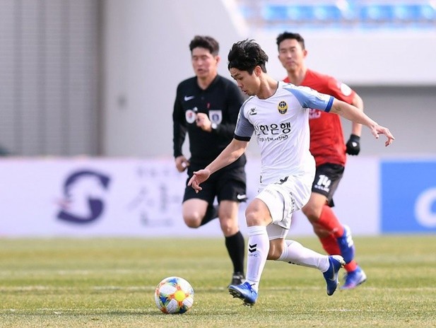 Vào sân từ băng ghế dự bị, Công Phượng bất lực nhìn Incheon United chìm sâu khủng hoảng - Bóng Đá