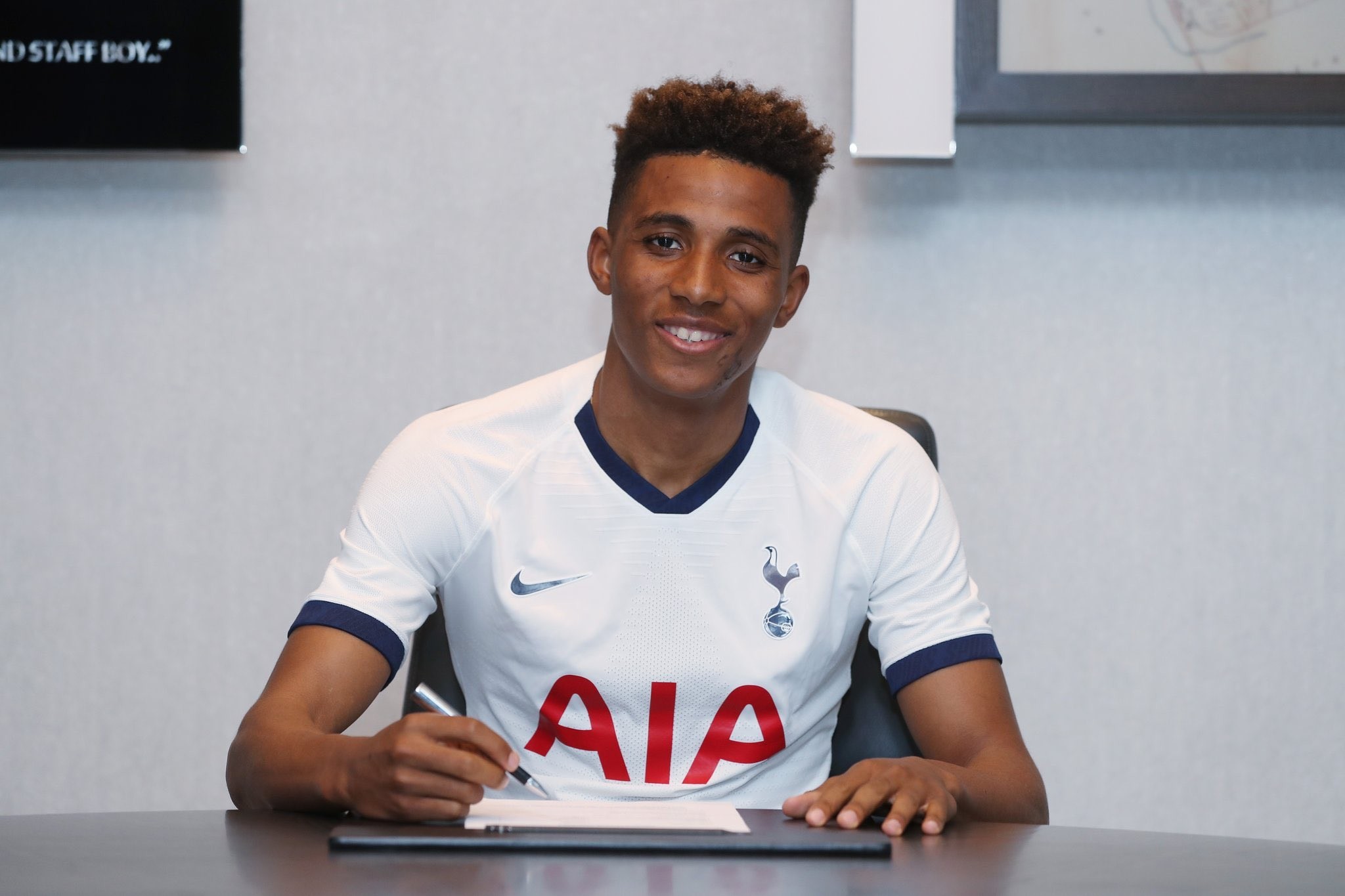 Gedson Fernandes reveals lure of Jose Mourinho as Tottenham announce 18-month loan deal - Bóng Đá