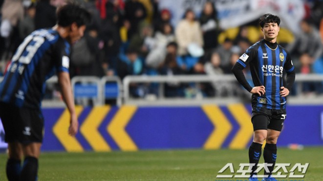 Điểm tin bóng đá Việt Nam sáng 15/04: HLV của Công Phượng không trách học trò vì 5 trận thua liên tiếp - Bóng Đá