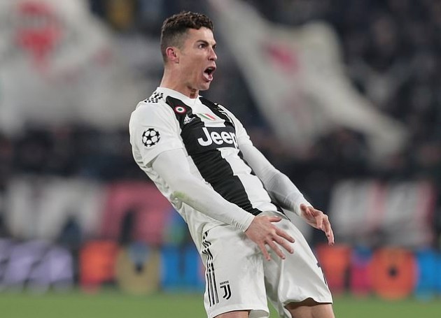 Nóng: Ronaldo vắng mặt ở lượt đi tứ kết Champions League với Ajax? - Bóng Đá