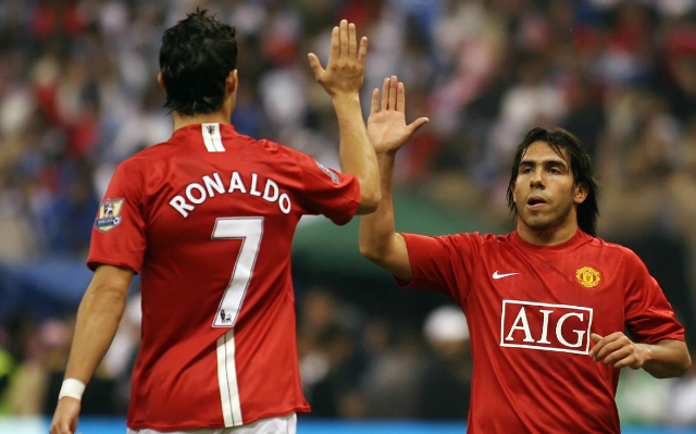 Carlos Tevez joins Man utd - Bóng Đá