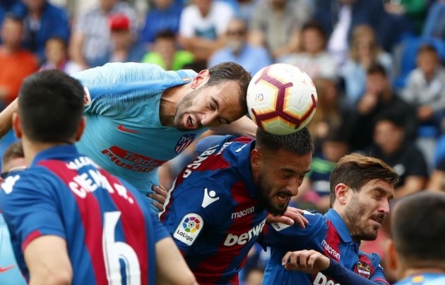 La Liga ngày hạ màn: Người được tung hô ngợi ca, kẻ bị la ó, chế giễu (Ảnh) - Bóng Đá