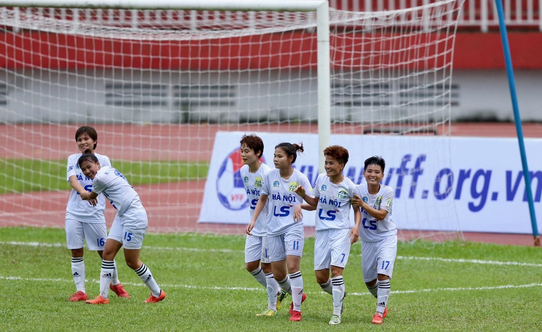 Giải VĐQG nữ 2019: Đại chiến ngôi đầu - Bóng Đá