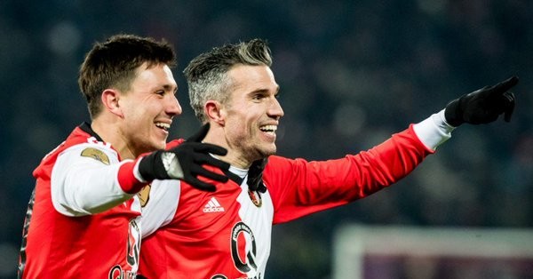 Gần 36 tuổi, Robin van Persie vẫn lập hat-trick đẳng cấp - Bóng Đá