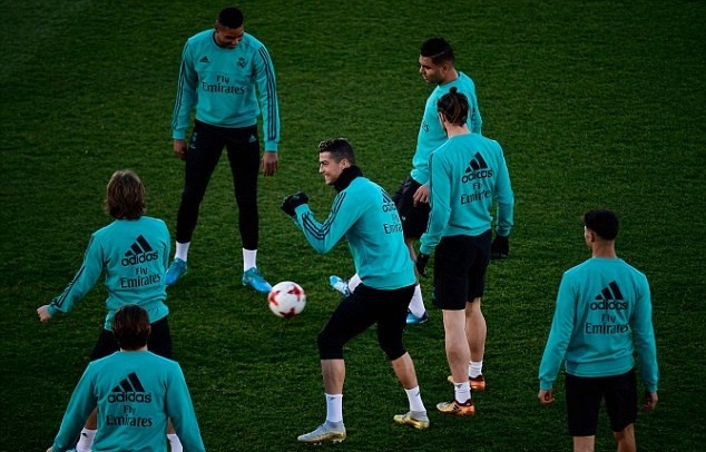 Real tập luyện - Bóng Đá