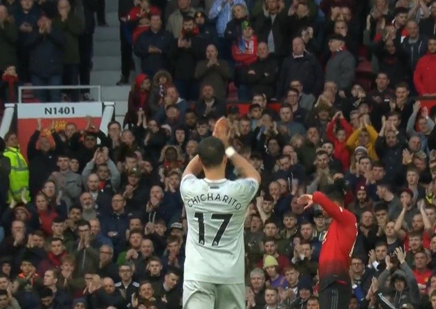 Chicharito cảm ơn CĐV MU - Bóng Đá