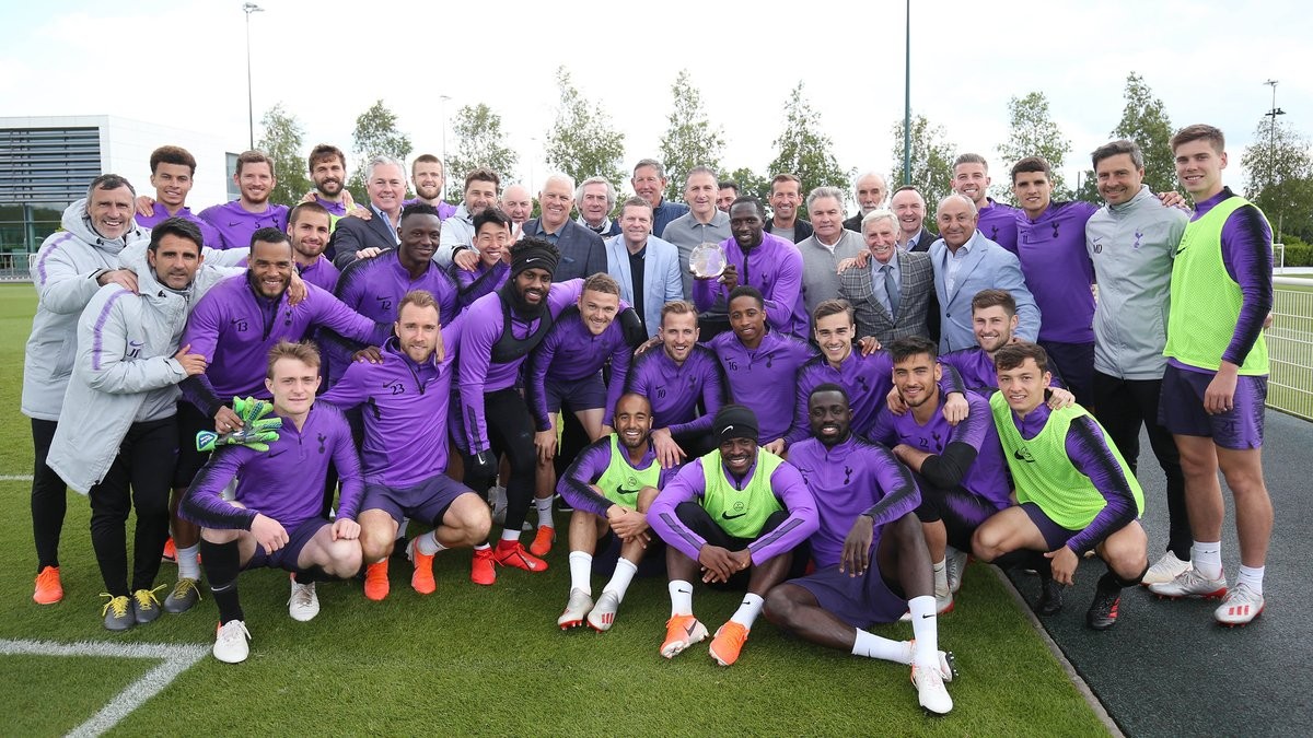 Moussa Sissoko nhận giải Player of the year - Bóng Đá