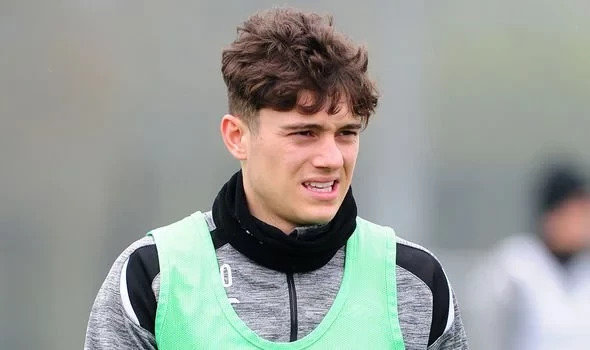 Sau tất cả, Man Utd đã rục rịch đón tân binh đầu tiên - Bóng Đá