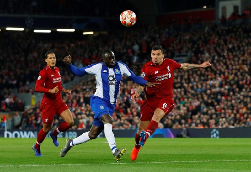 Liverpool hạ Porto, CĐV vẫn chỉ trích 1 cái tên '100% thảm họa' (Lovren) - Bóng Đá
