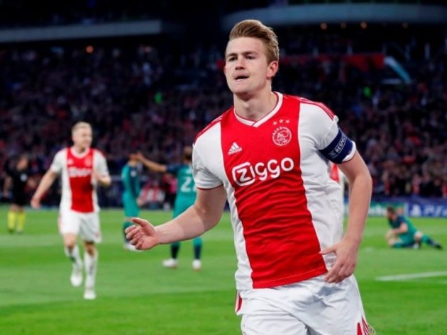 Man City mua De Ligt thay Kompany - Bóng Đá