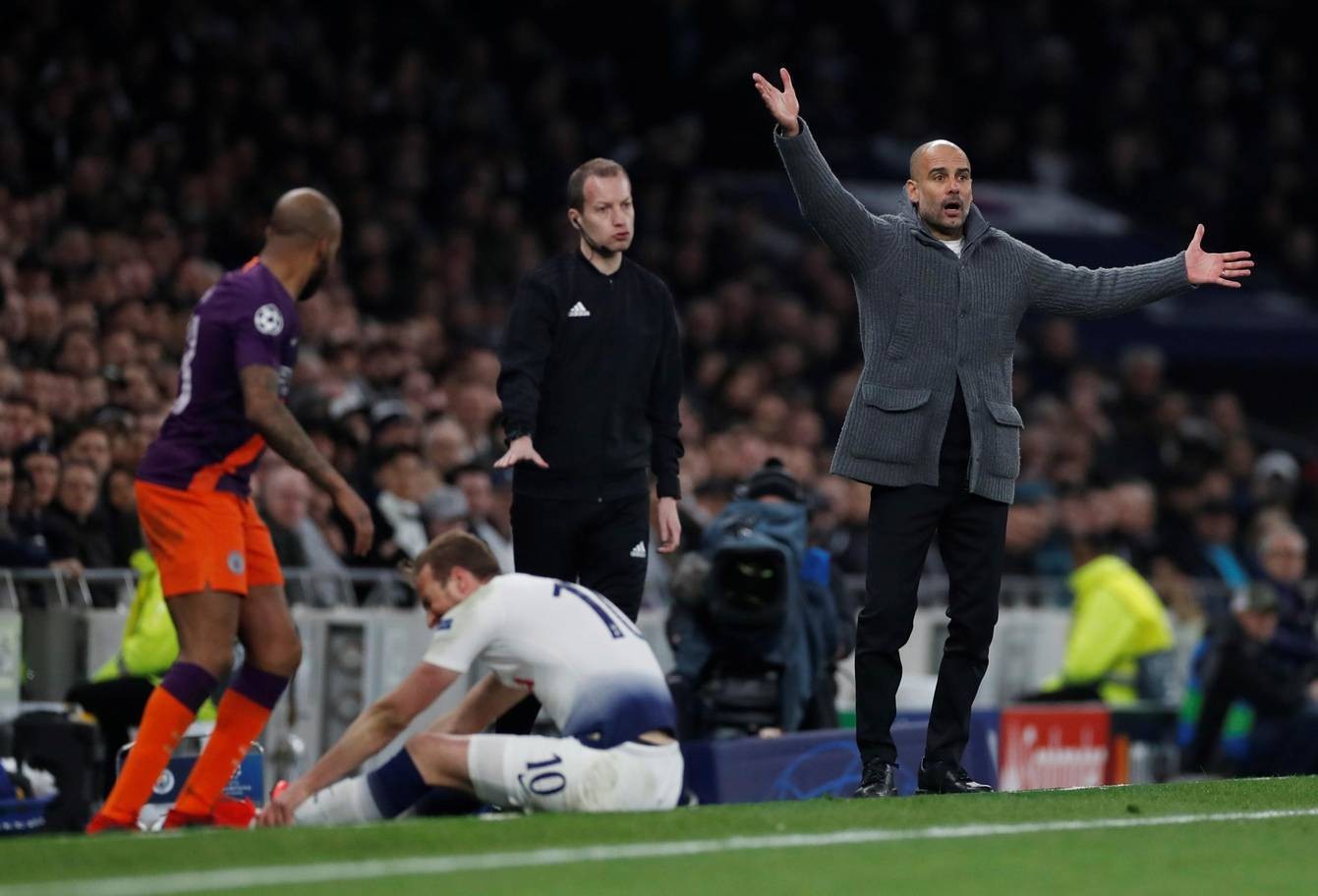 5 khoảnh khắc đáng xấu hổ sau lượt trận Châu Âu: 