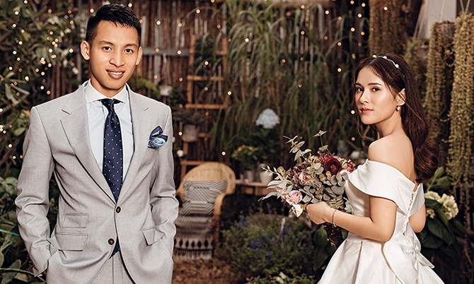 Trò cưng HLV Park Hang-seo khoe ảnh cưới đẹp lung linh - Bóng Đá