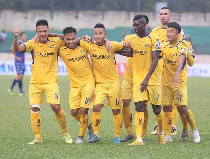 Dư âm vòng 3 V-League 2019: HAGL thất thủ, Đức Chinh giải 