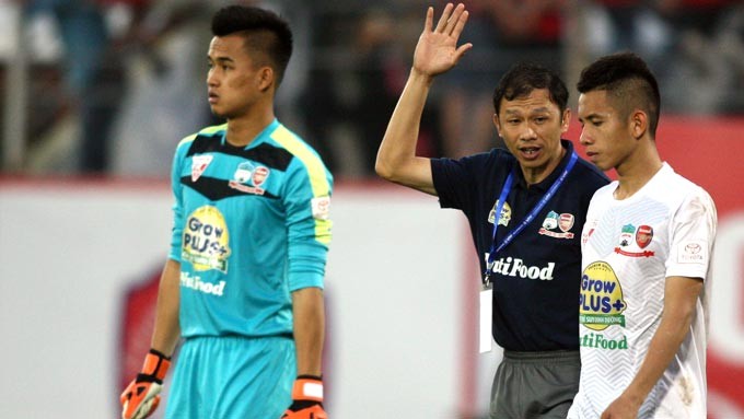 HLV Dương Minh Ninh chia tay HAGL: Lá trút rơi nhiều, đâu phải bởi mùa thu - Bóng Đá