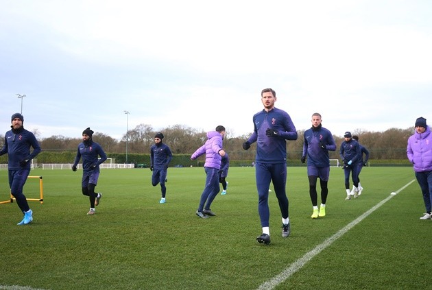 Ảnh tập Tottenham, Son trở lại - Bóng Đá